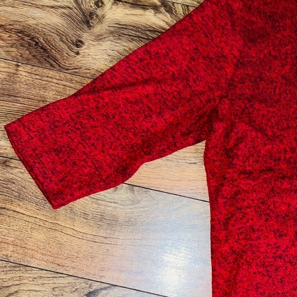 Festive Red Women's Long Sleeve Tops (2) - Picture 3 of 8